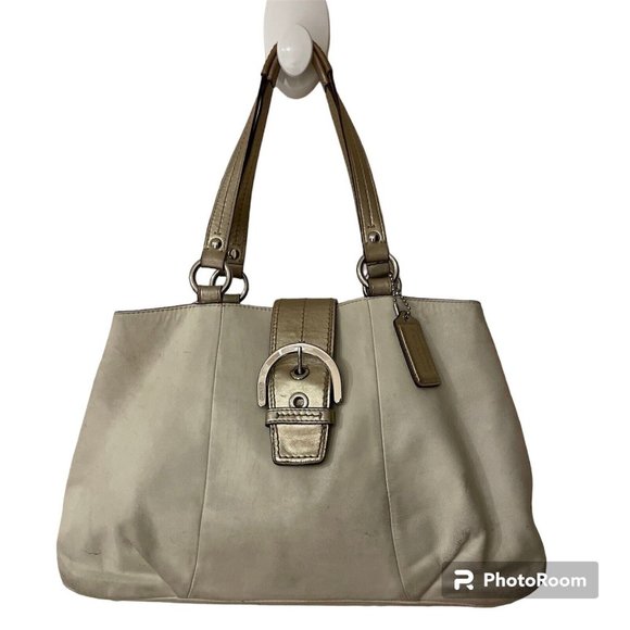 Coach F18751 Soho East West Ivory & Gold  Shoulder Hand Bag Purse Buckle Charm - Picture 1 of 16